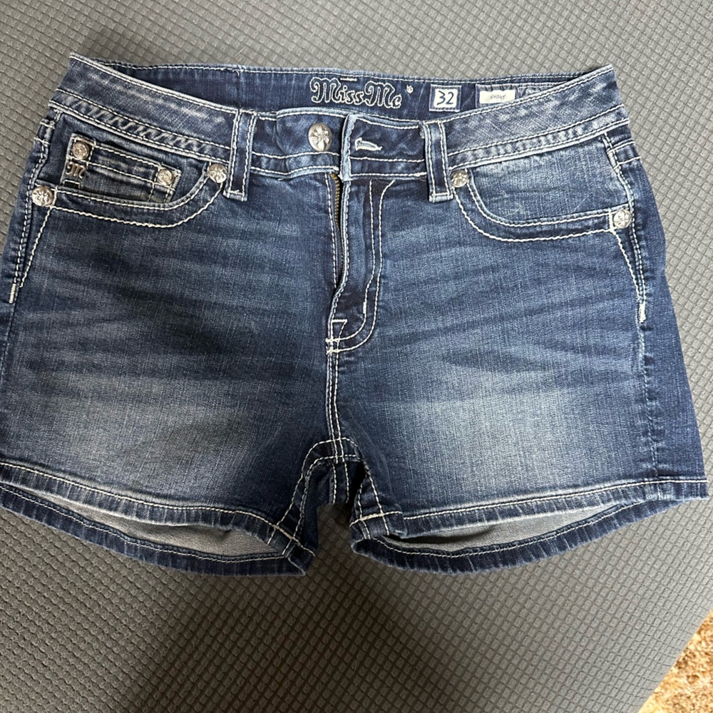 Miss me women’s Jean short